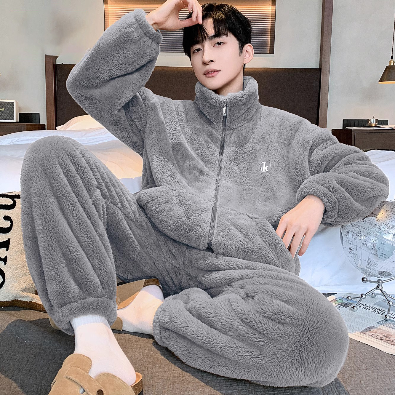 男士珊瑚绒睡衣秋冬新款雪花绒加绒加厚暖绒保暖家居服套装可外穿