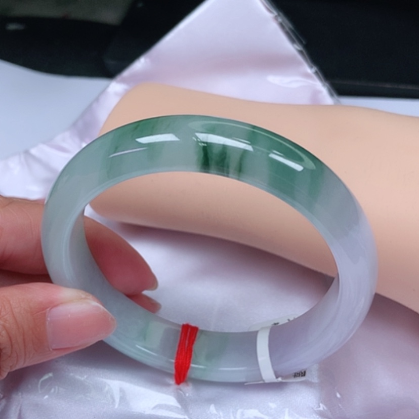 【闪购商品】翡翠手镯未镶嵌，