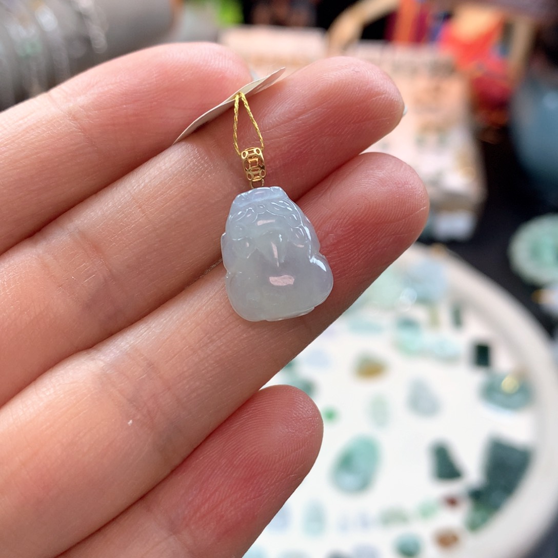 颈饰18K金镶嵌翡翠