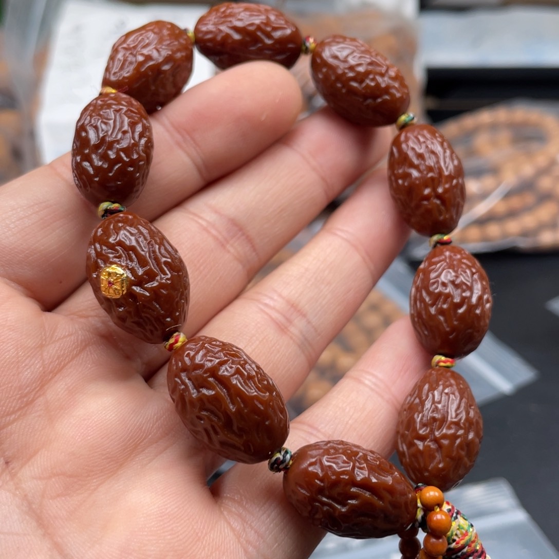 吊坠橄榄核猴头虎