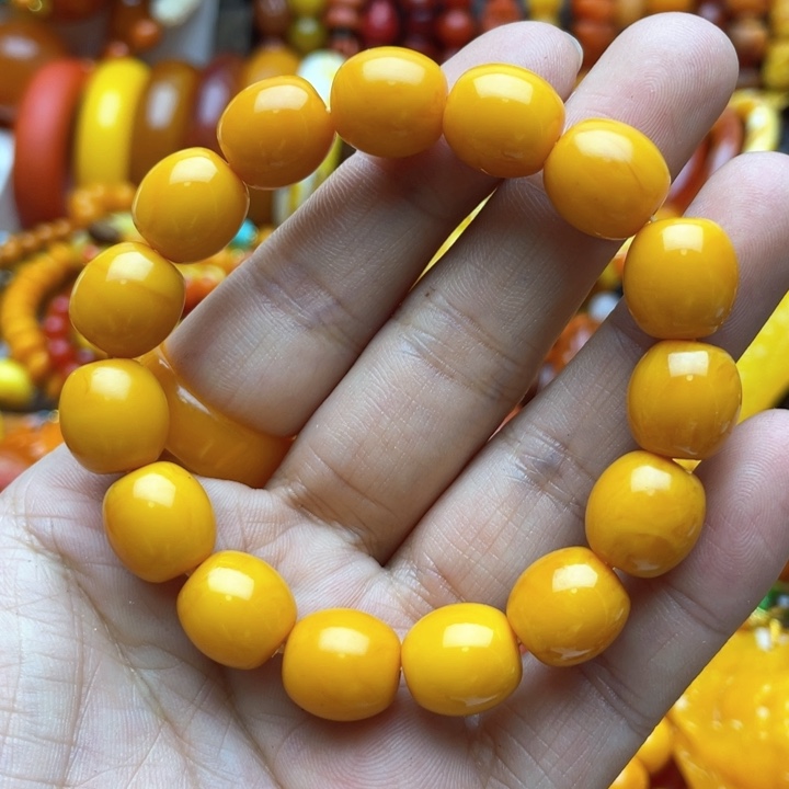 树脂制品44号黄色手串