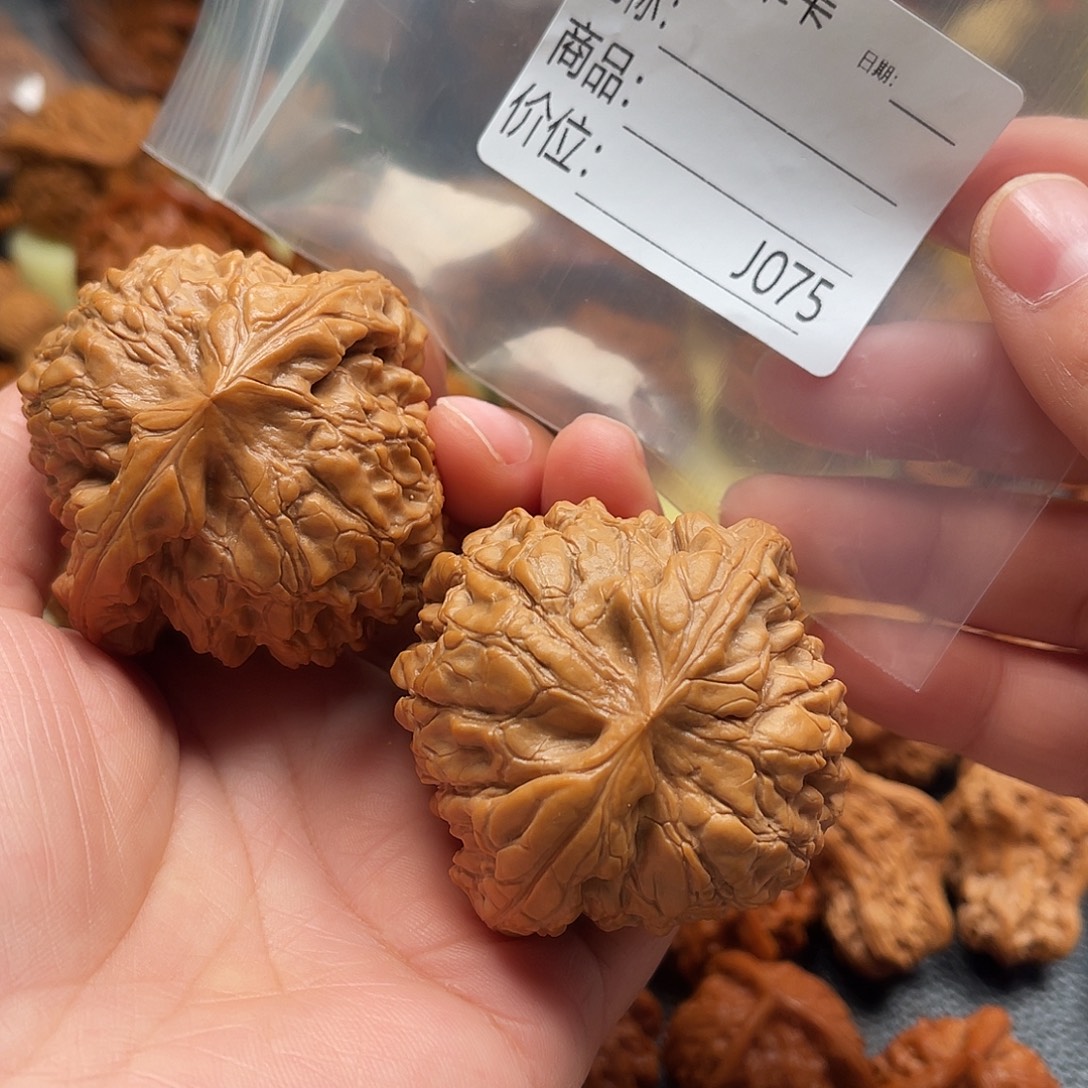 有***我吊坠桃核龙鼎全品55尺