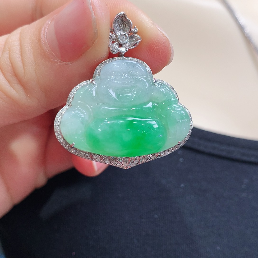 翡翠颈饰18K金镶嵌佛公