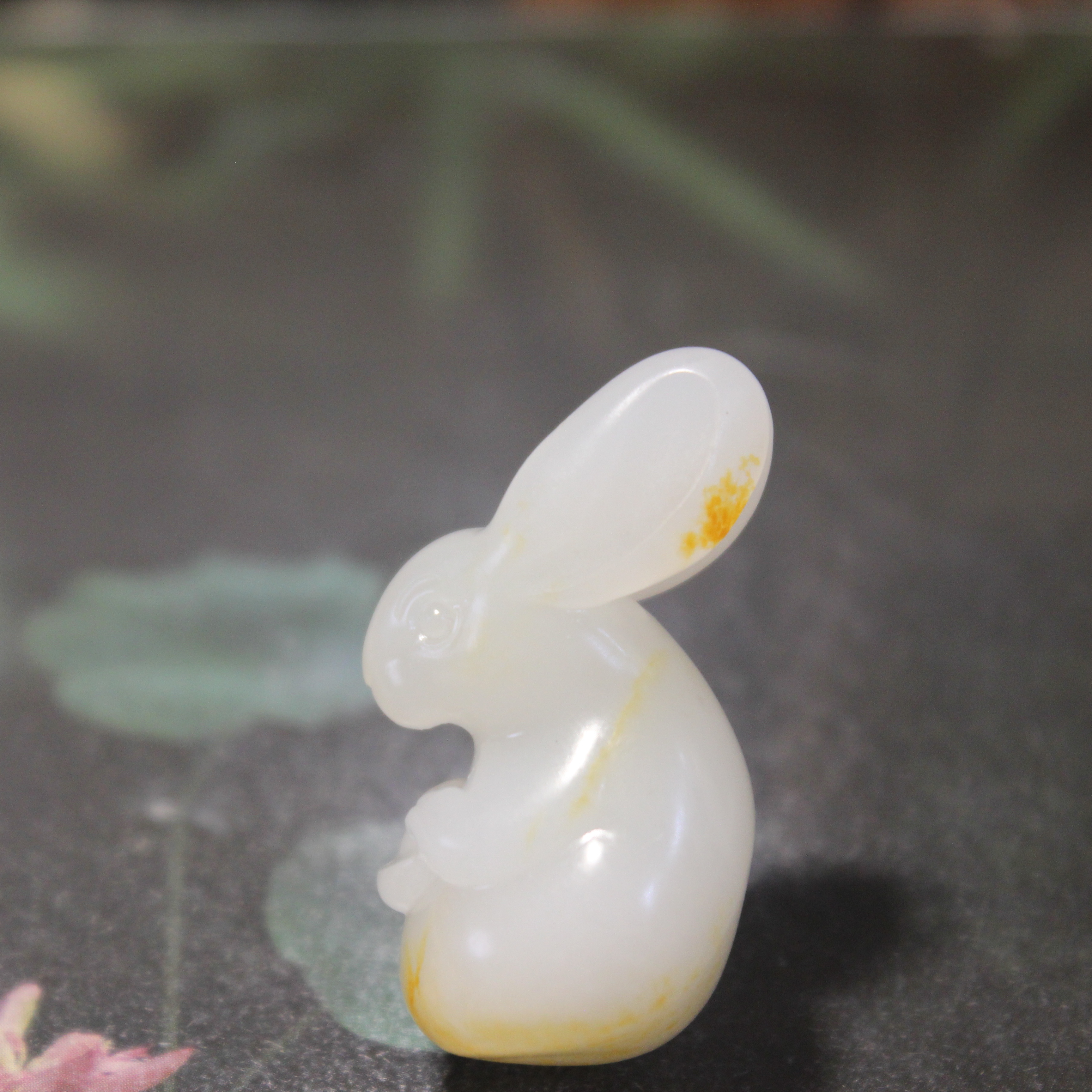 新疆和田玉 小白兔 多处留到天然原皮毛孔一级正白重11.3克