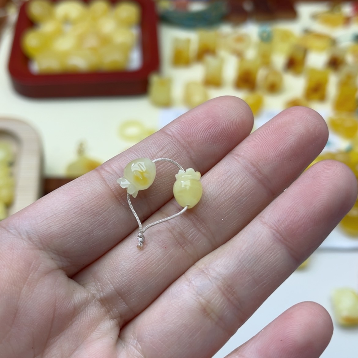 【闪购商品】蜜蜡裸石未镶嵌配饰