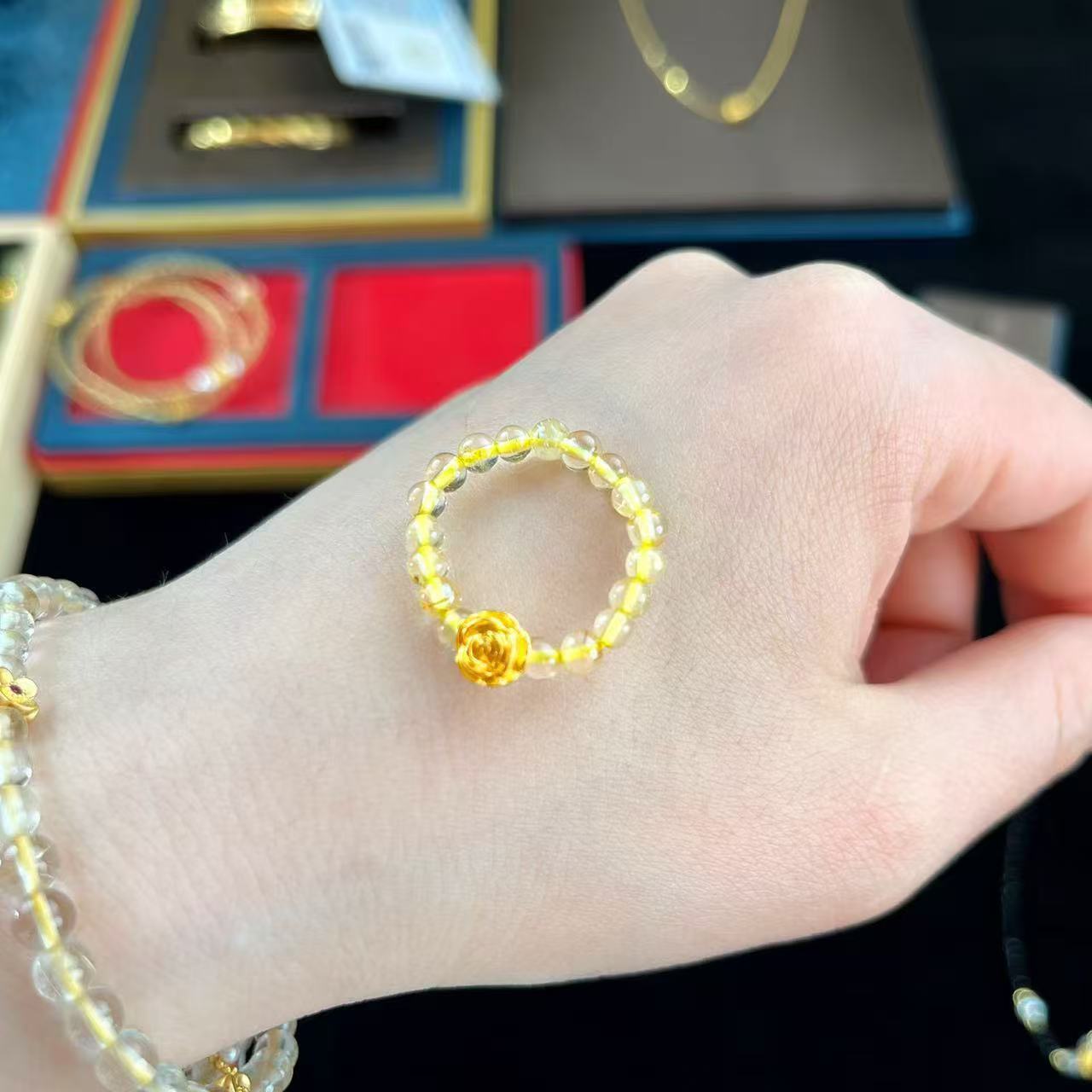 足金玫瑰花戒指配天然水晶（证书+礼盒）