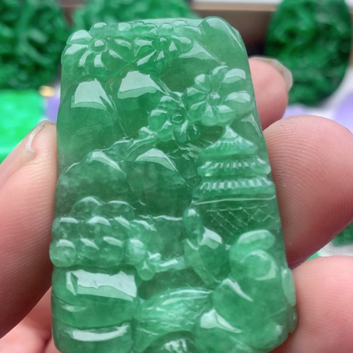 翡翠未镶嵌吊坠(不含链)