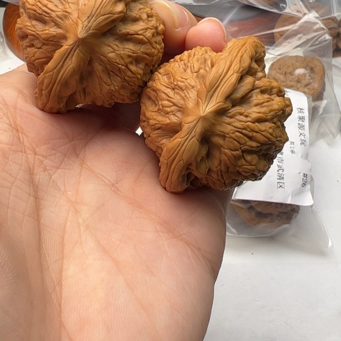 文玩核桃吊坠43金公子