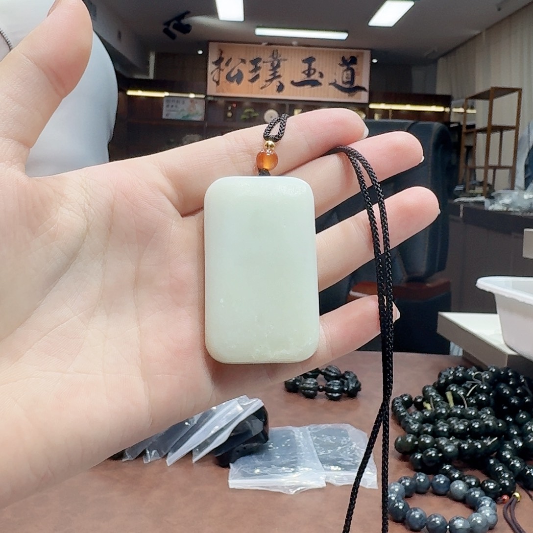 手串未镶嵌和田玉瑕