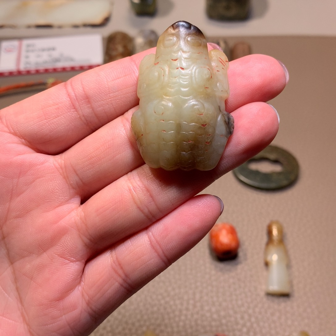 和田玉（糖玉）颈饰未镶嵌涅****）