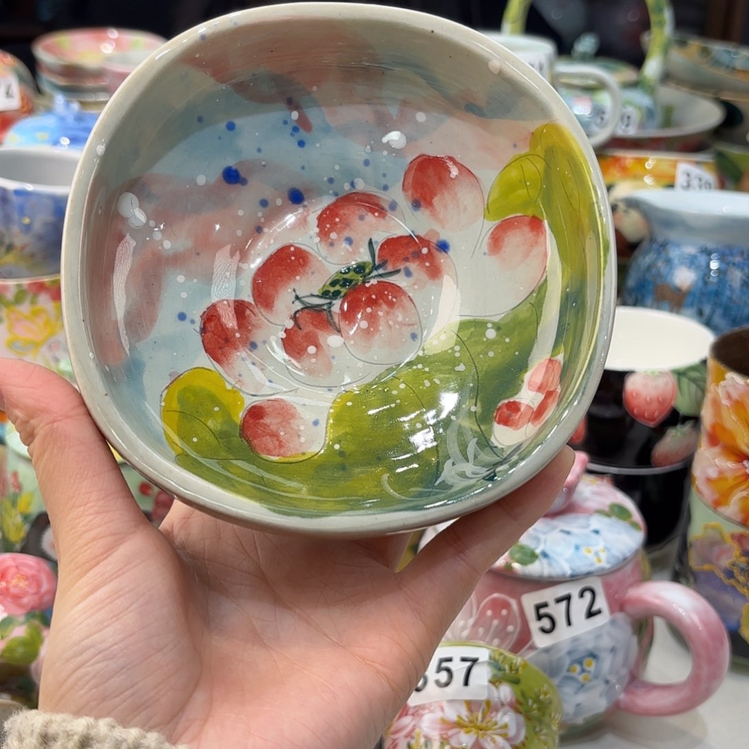 瓷片兔兔好可爱呀打