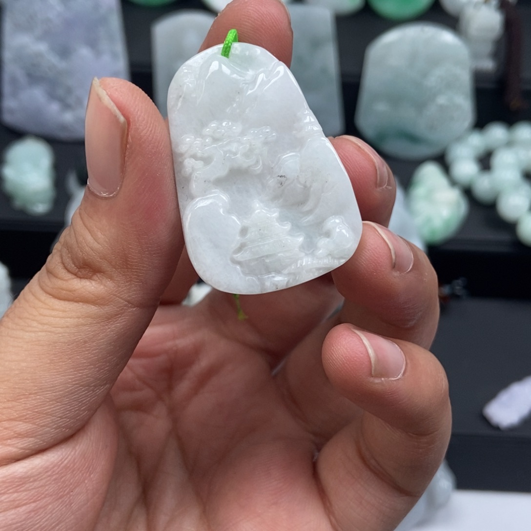 翡翠未镶嵌颈饰翡翠