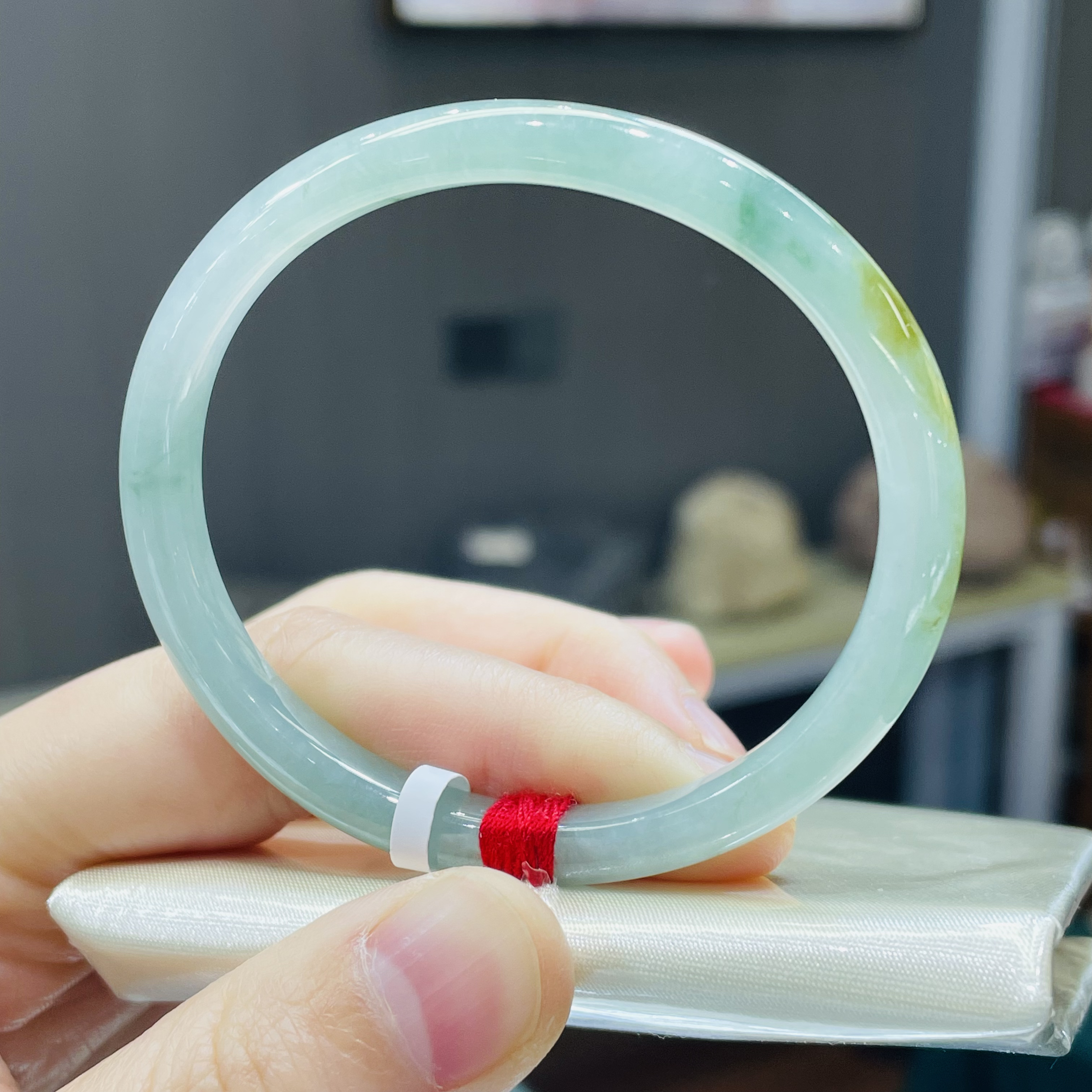 2032天然缅甸A货翡翠手镯贵妃52-53