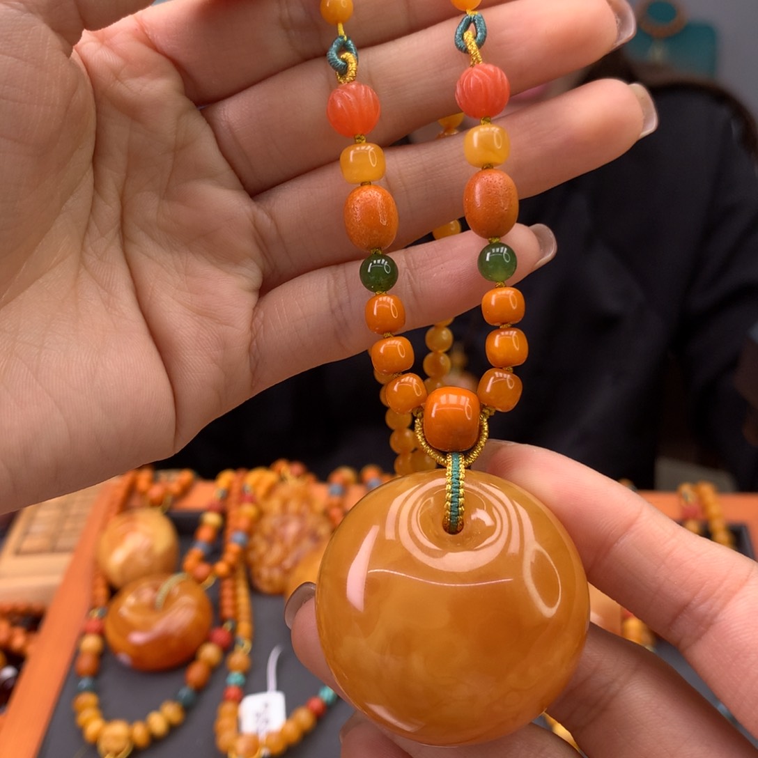 蜜蜡颈饰未镶嵌天然