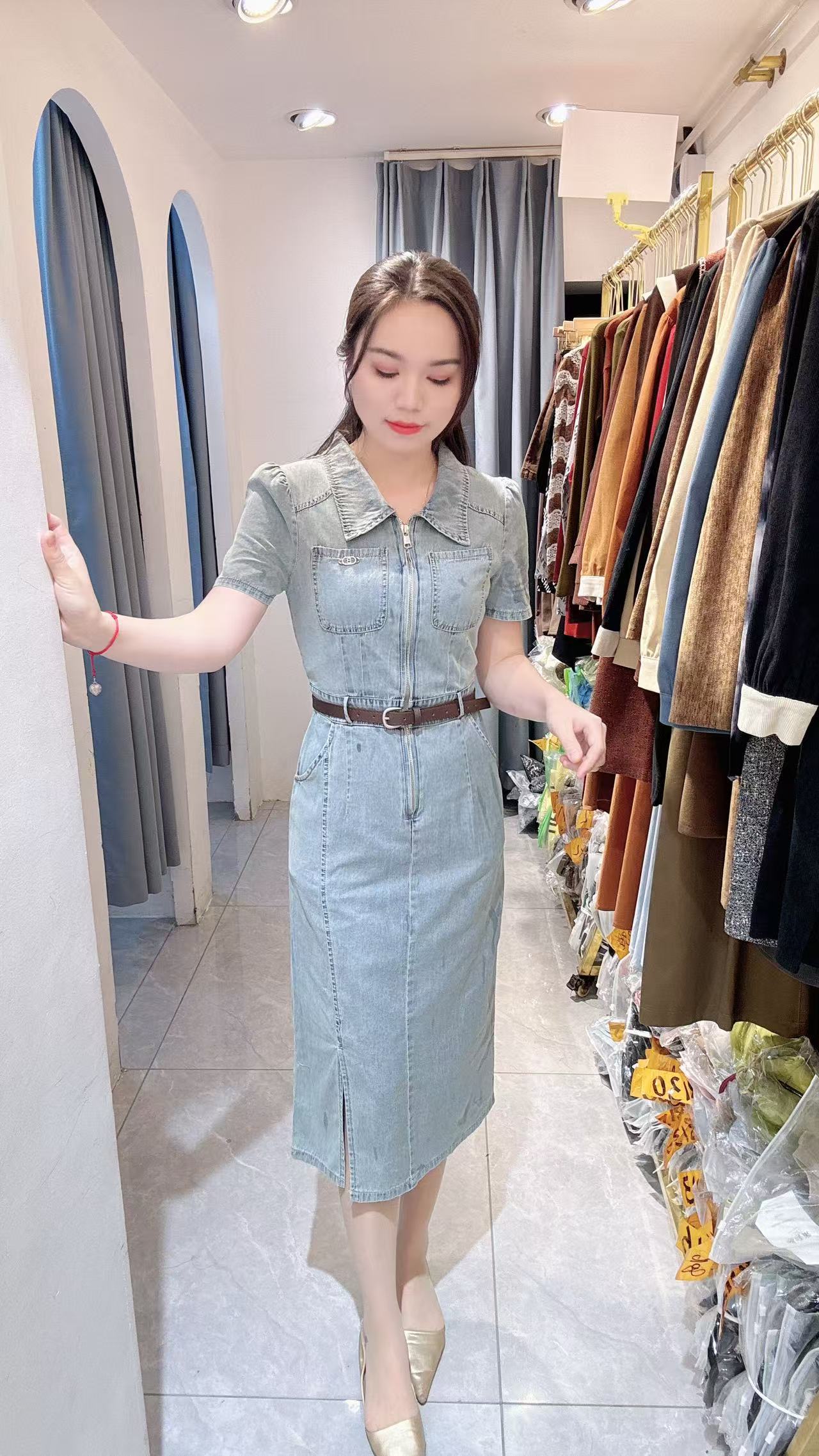 丹妮丝修身减龄拉链牛仔裙洋气气质连衣裙