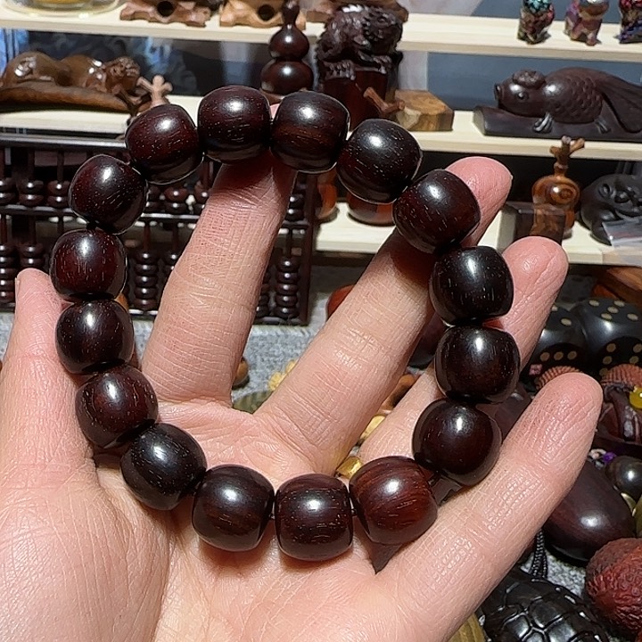 木直**题檀香紫檀，印度小叶紫檀