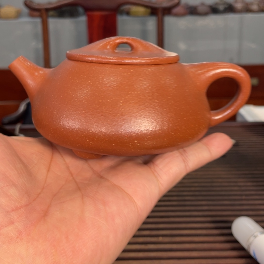 紫砂茶壶一起走出这黑暗