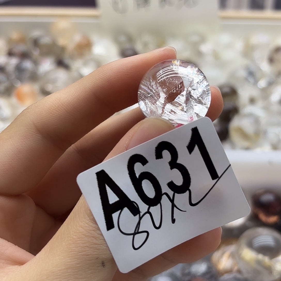 徐***-水晶珠宝半成品未镶嵌631