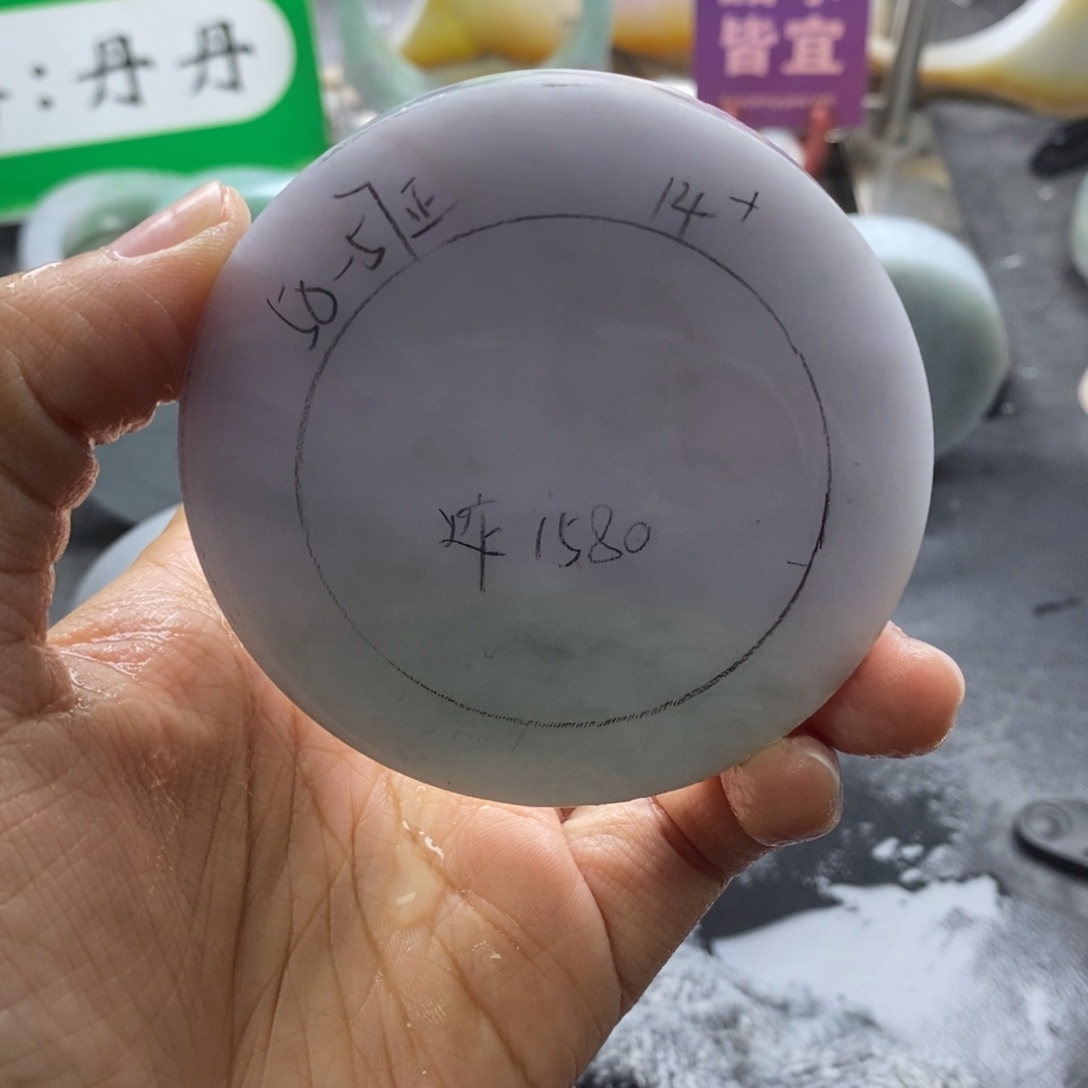 定制翡翠未镶嵌翡翠手镯