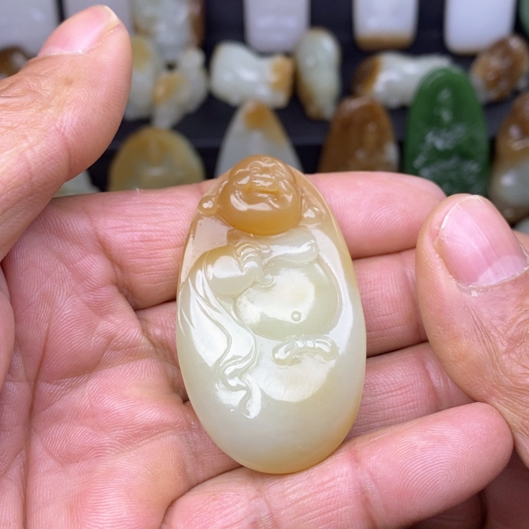 和田玉颈饰未镶嵌