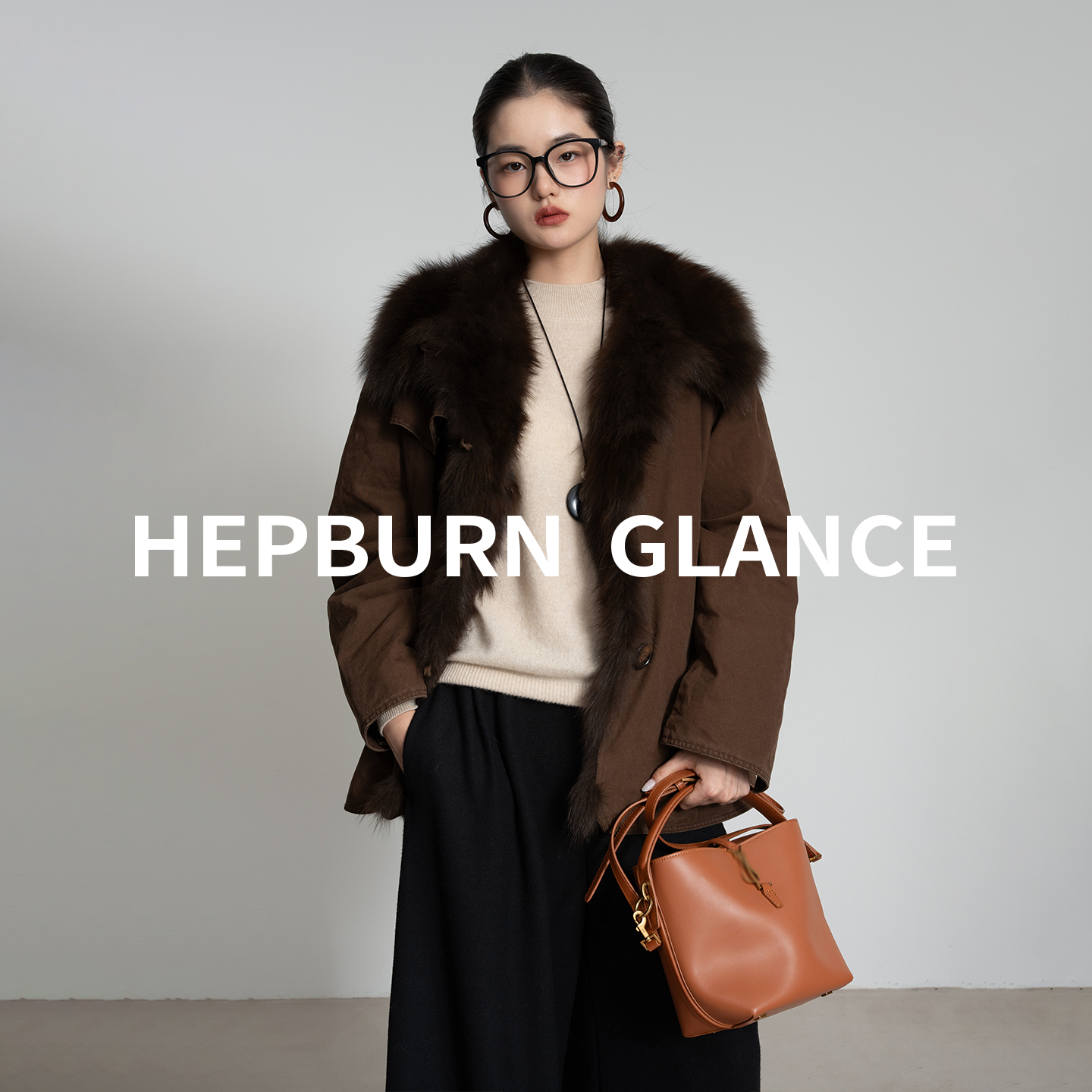 HG/柏林之约_连襟狐狸毛领90白鹅绒羽绒服中长款翻领廓形派克大衣