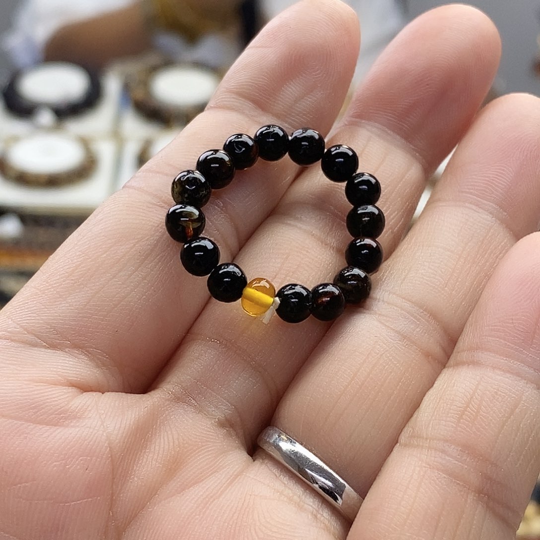 琥珀未镶嵌裸石琥珀5