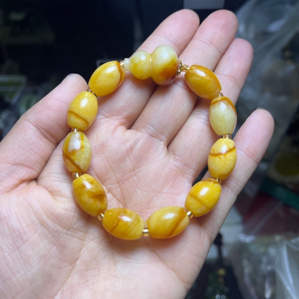 天然巨型玉体原矿天然红色越盘越红透