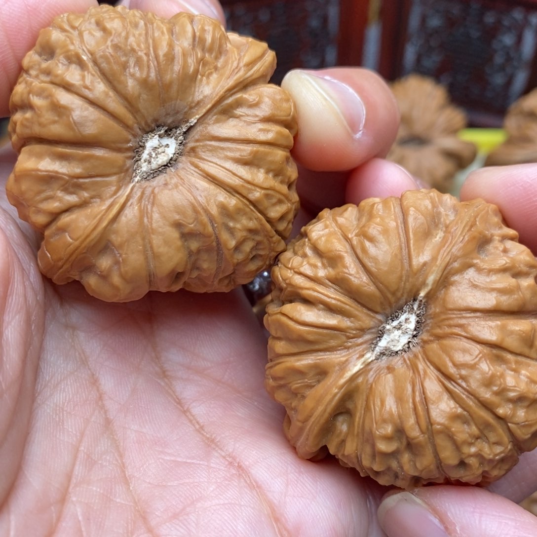 文玩核桃把件毕业肉球红皮南瓜43.9尺