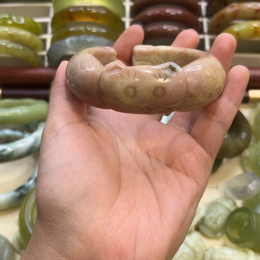 后***妈蛇纹石玉未镶嵌手镯54加能戴
