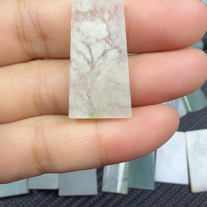 颈饰未镶嵌翡翠天然缅甸A货翡翠