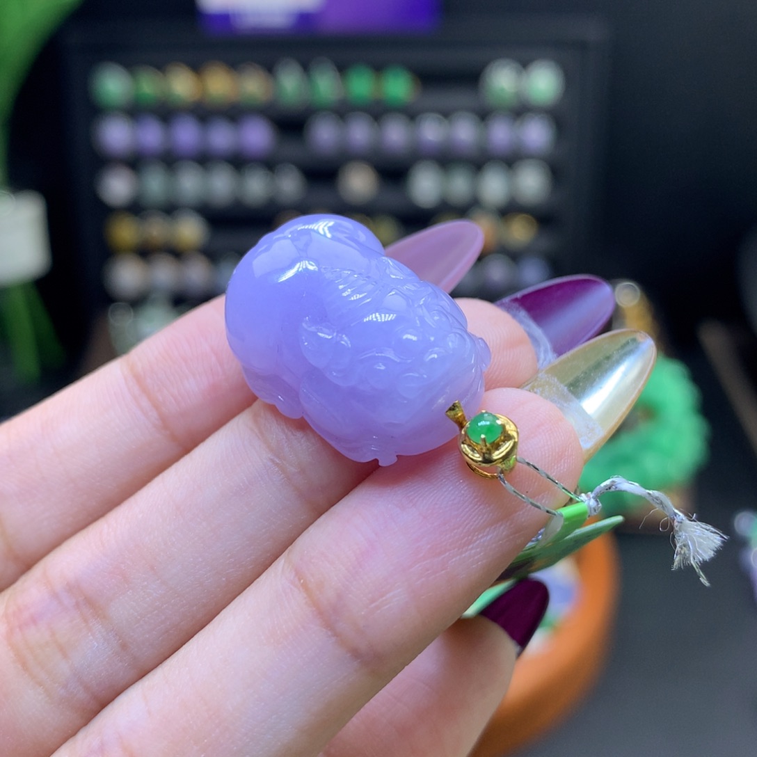 颈饰18K金镶嵌翡翠