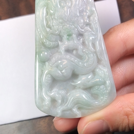 翡翠未镶嵌颈饰缅甸A货，每天下午1点半开播