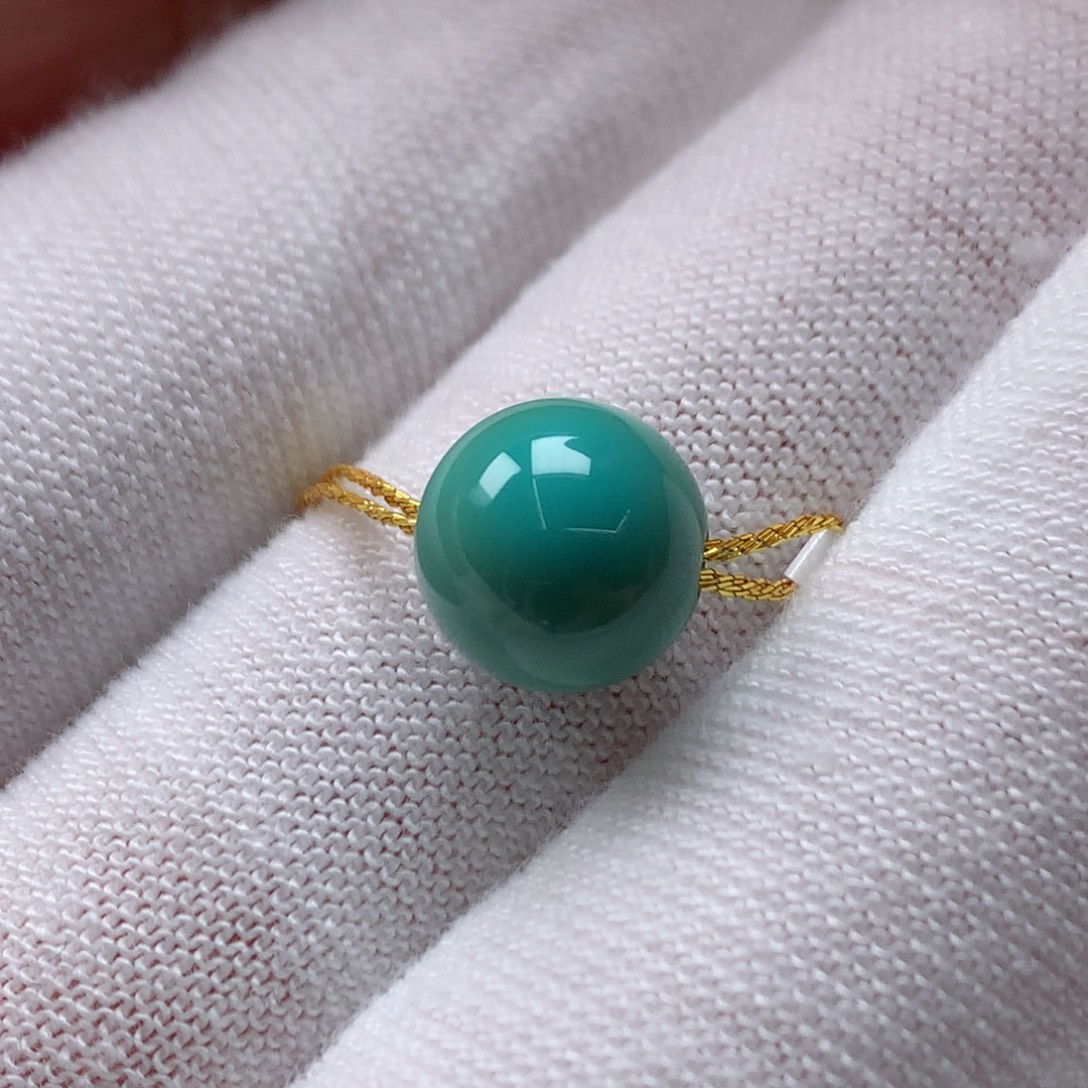 绿松石未镶嵌珠宝奇石直径8.8mm