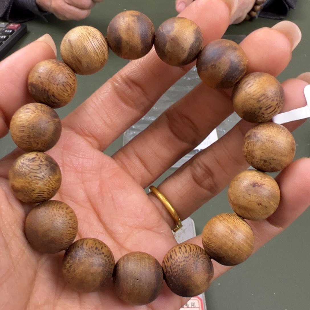 沉香手串海南老白棋卡1.5/15g单圈