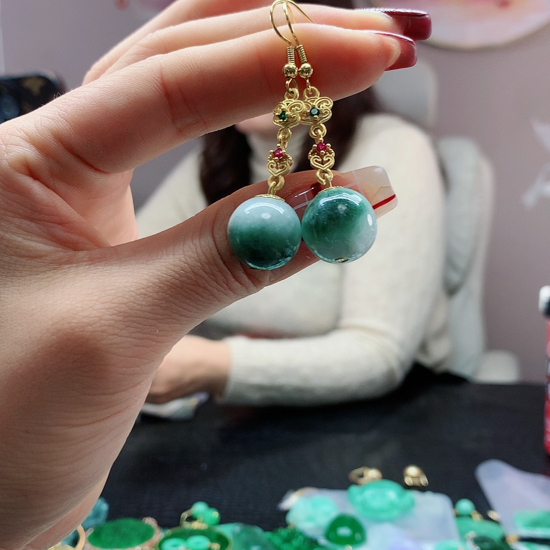 【闪购商品】翡翠耳饰未镶嵌，