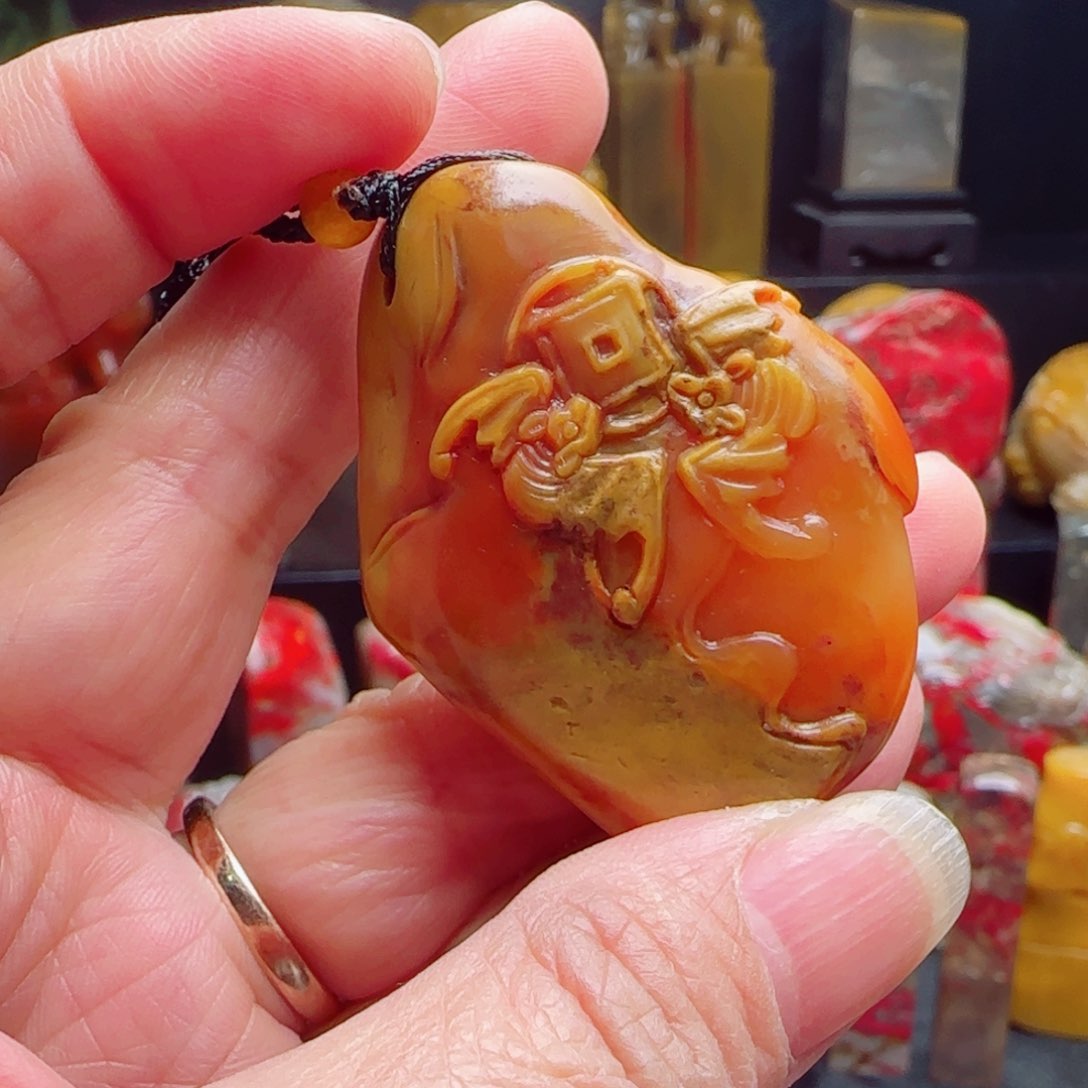 昌化石田黄石挂件