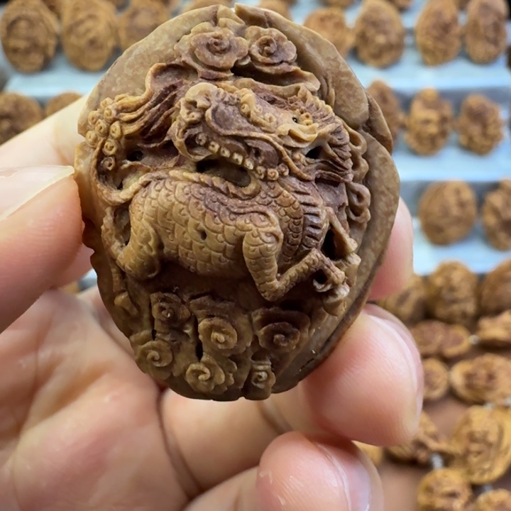 桃核吊坠郑*桃核雕刻材质