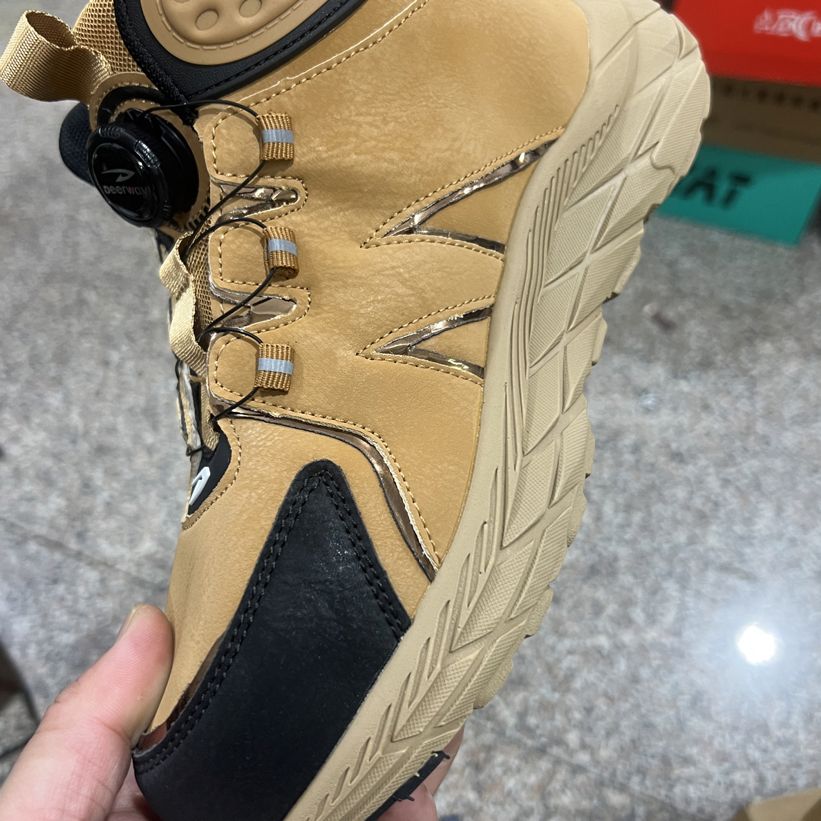 2350儿童运动防滑篮球鞋皮面防水