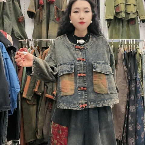 刺绣招财猫牛仔仙人掌上衣