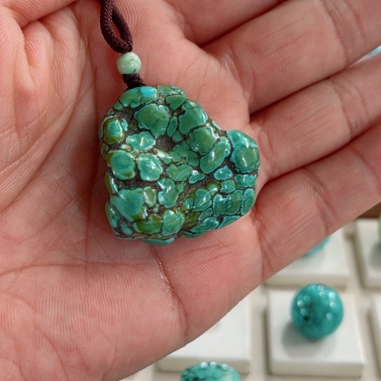 未镶嵌绿松石珠宝奇石