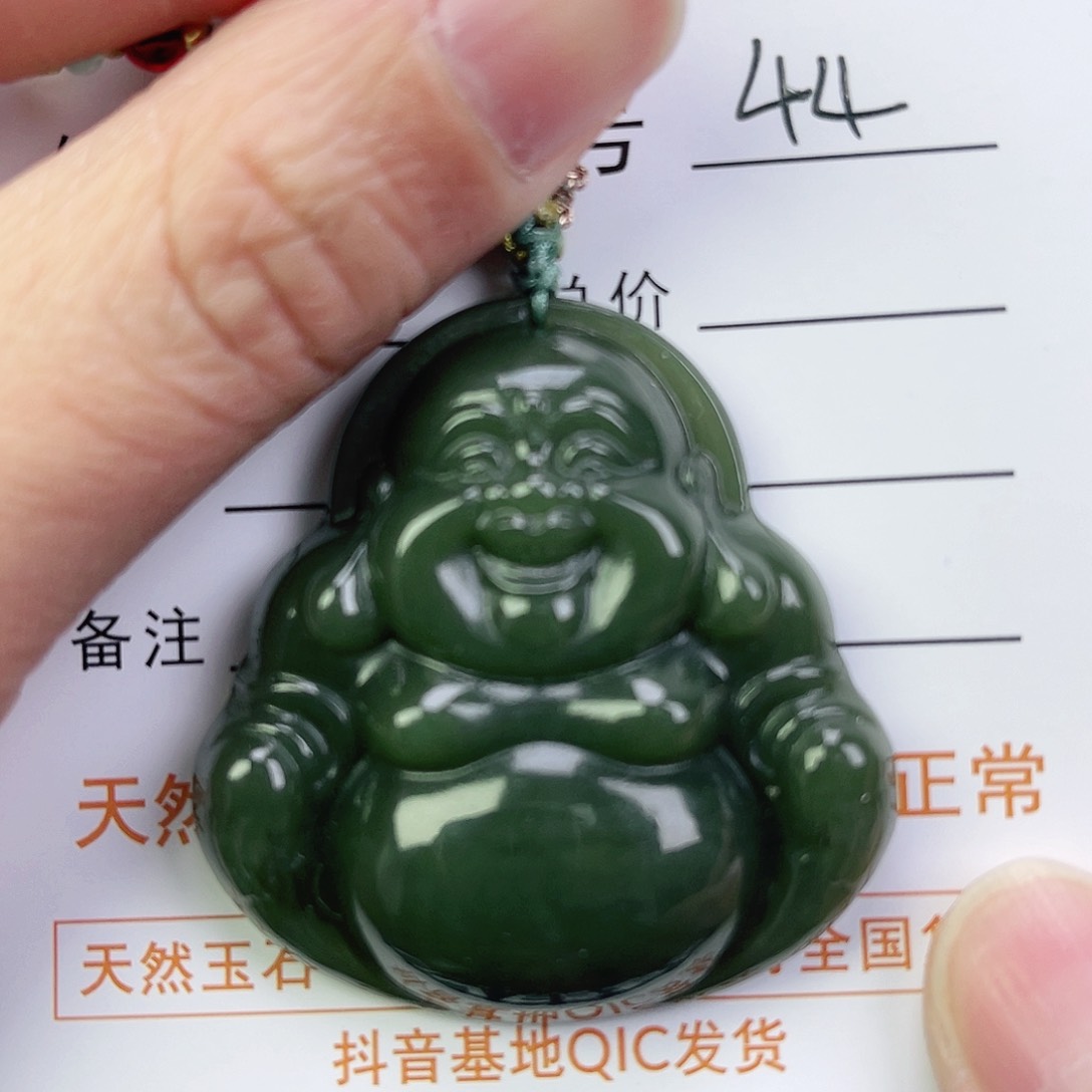 和田玉颈饰未镶嵌佛公