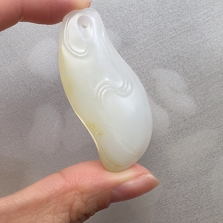 和田玉颈饰未镶嵌米达11g