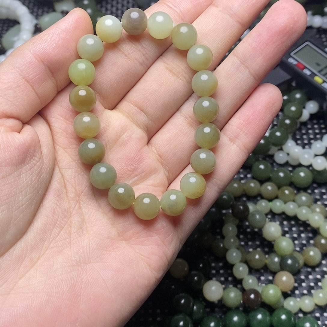 和田玉未镶嵌手串5