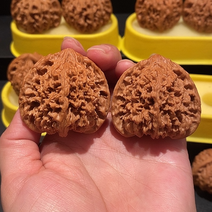 文玩核桃45尺满天星