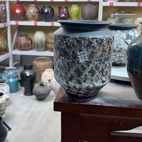 瓶高27口15陶瓷精品爆款摆件。299