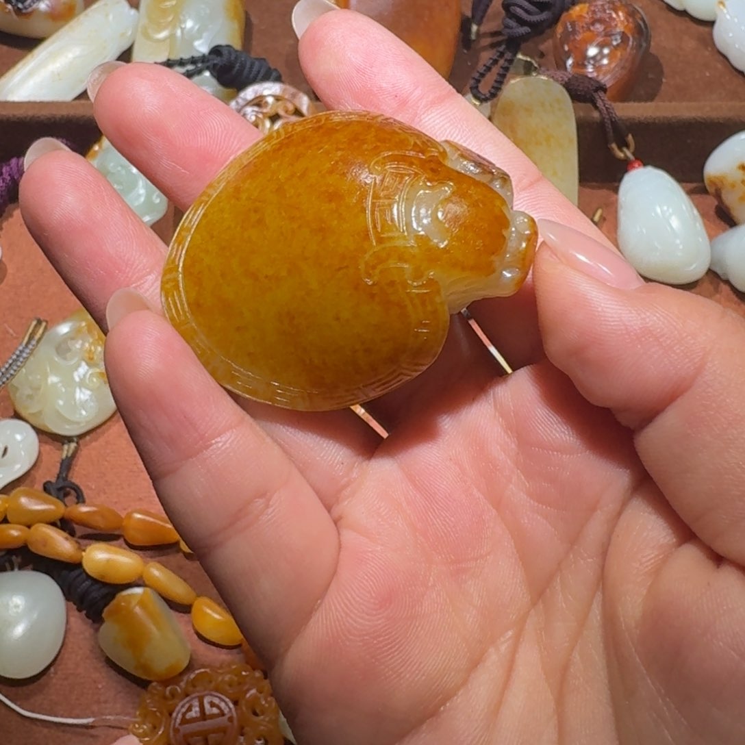 和田玉挂件未镶嵌程**团