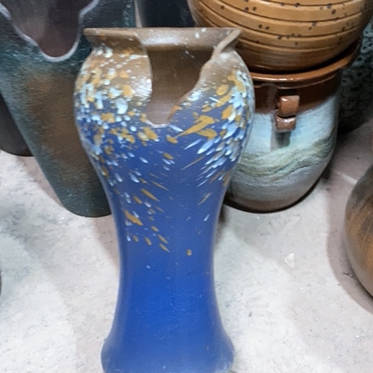 紫砂花盆口16高度41蓝缺口瑕疵