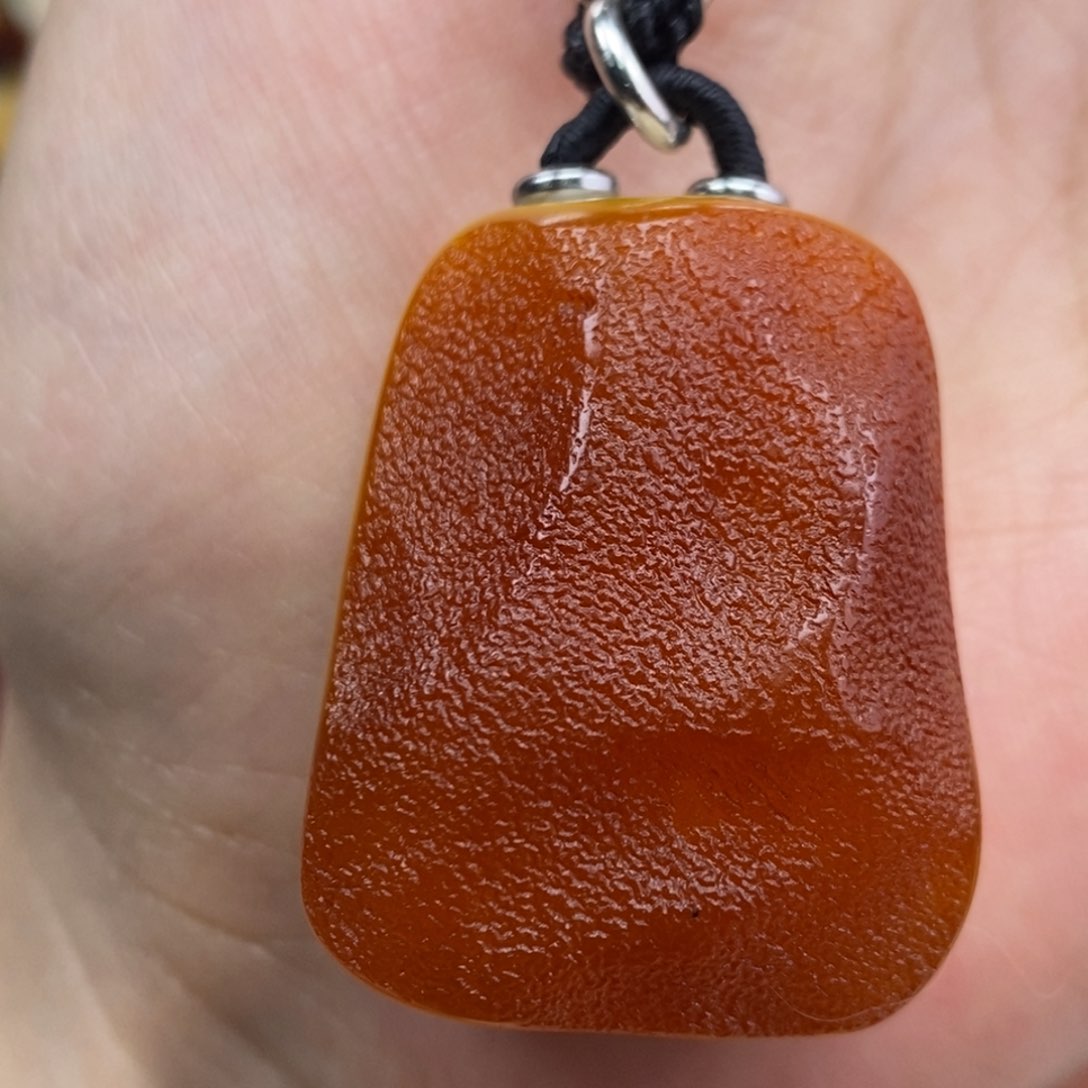 琥珀吊坠(赠链)未镶嵌