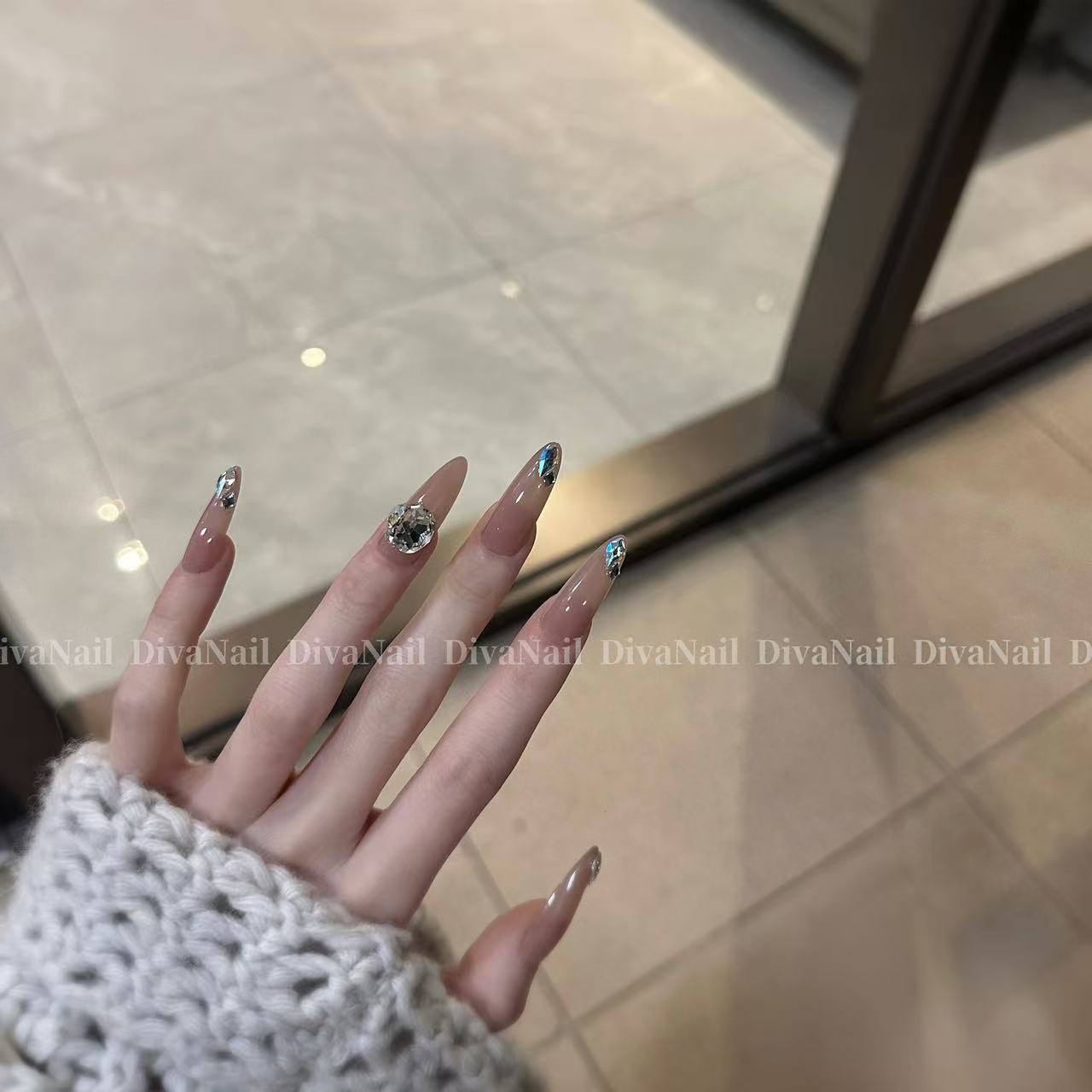 秘密开场 全华爆闪氛围感富家千金款手工定制穿戴甲