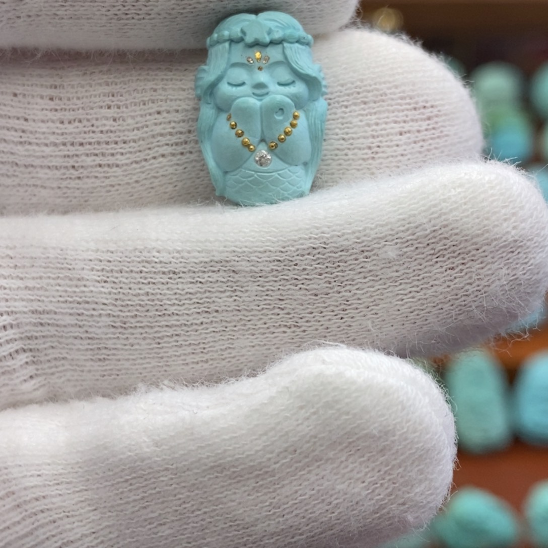 绿松石未镶嵌珠宝奇石